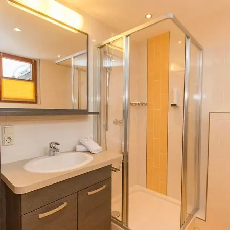 Handlerhof 3*
