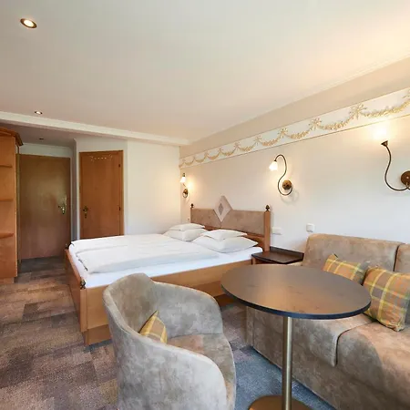 Handlerhof 3*